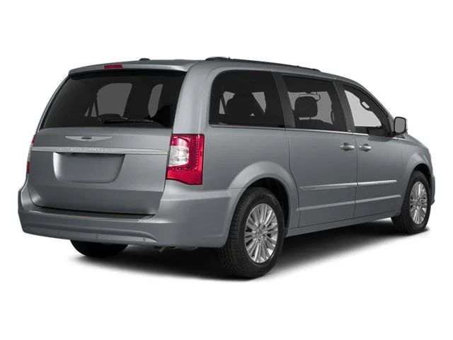 Used 2014 Billet Silver Metallic Clearcoat Chrysler Touring-L image 3