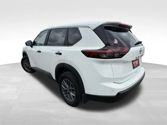 Used 2026 White Nissan S image 6