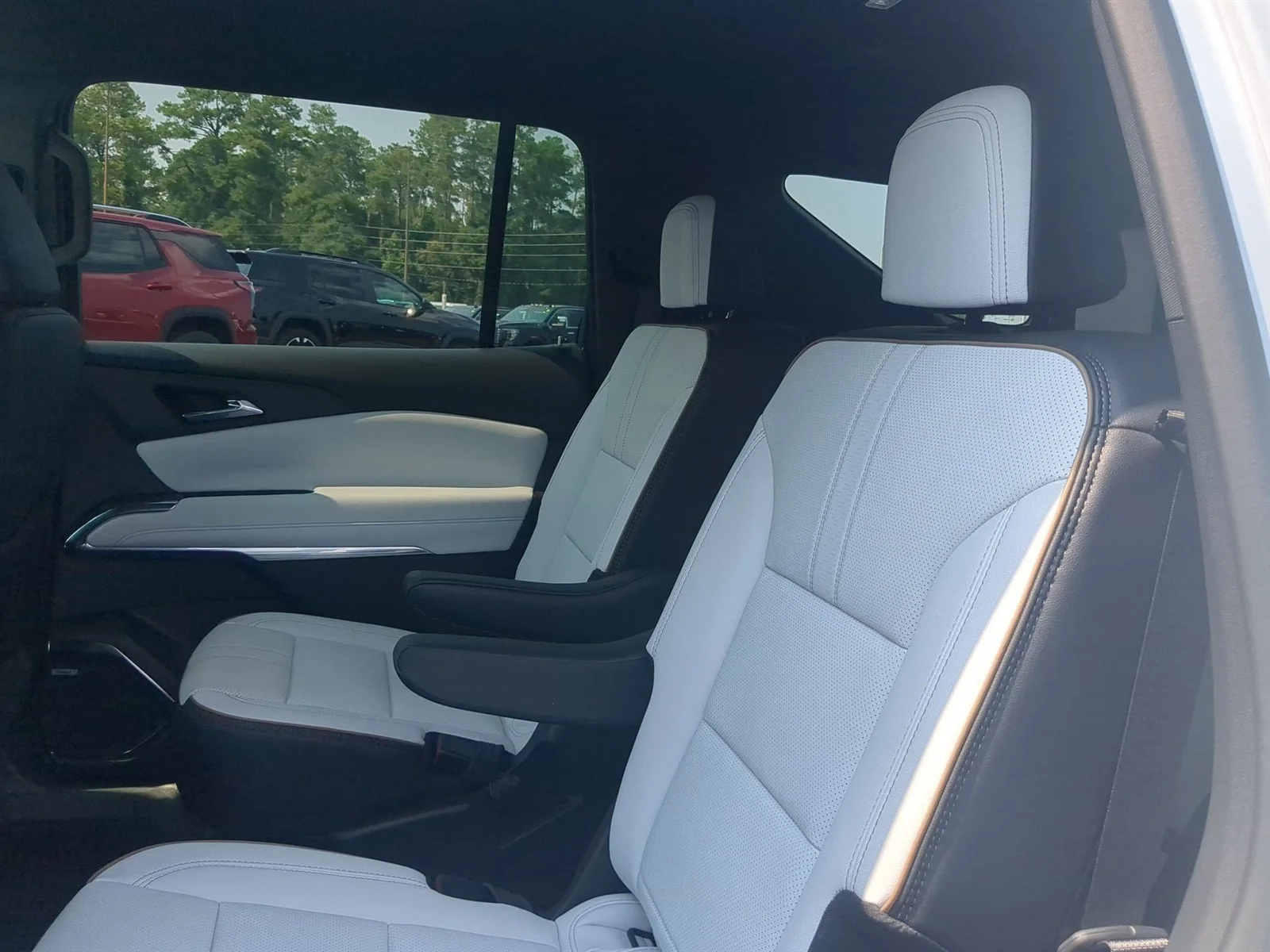 New 2026 Polar White Tricoat Chevrolet High Country image 49