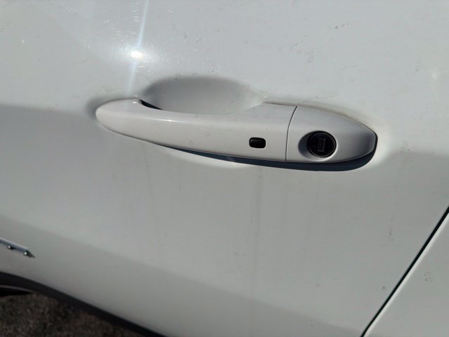Used 2024 White Jeep Limited image 13