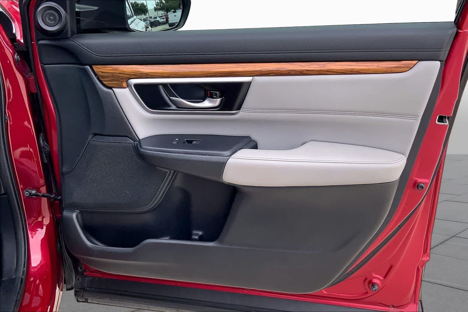 Used 2020 Radiant Red Metallic Honda Touring image 23