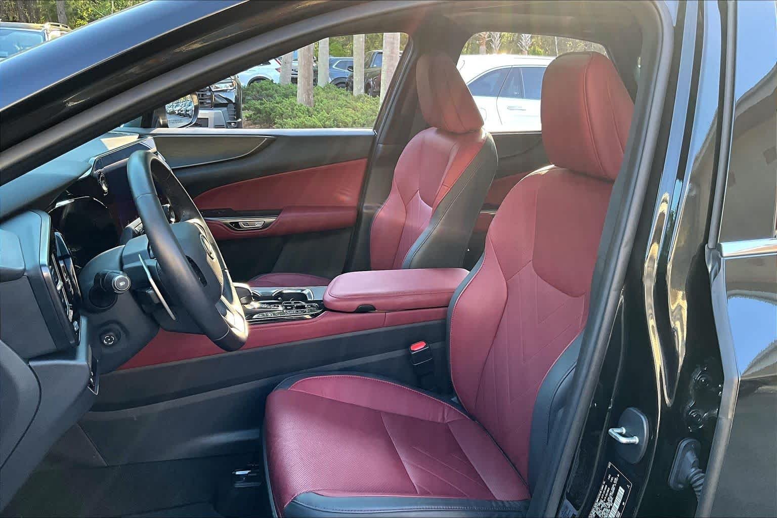 2024 Lexus NX Hybrid 350h - Photo 8