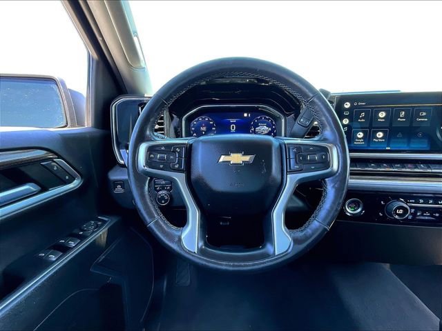 Used 2022 Black Chevrolet LT image 17