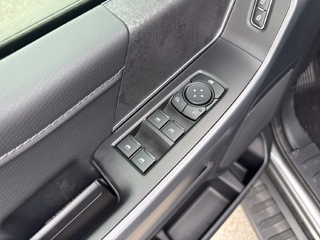 New 2026 Carbonized Gray Metallic Ford XLT image 12