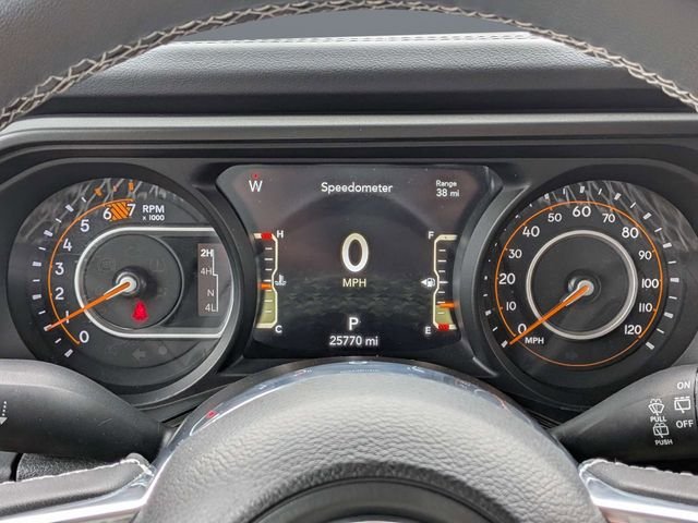 Used 2025 Gray Jeep Sahara image 34