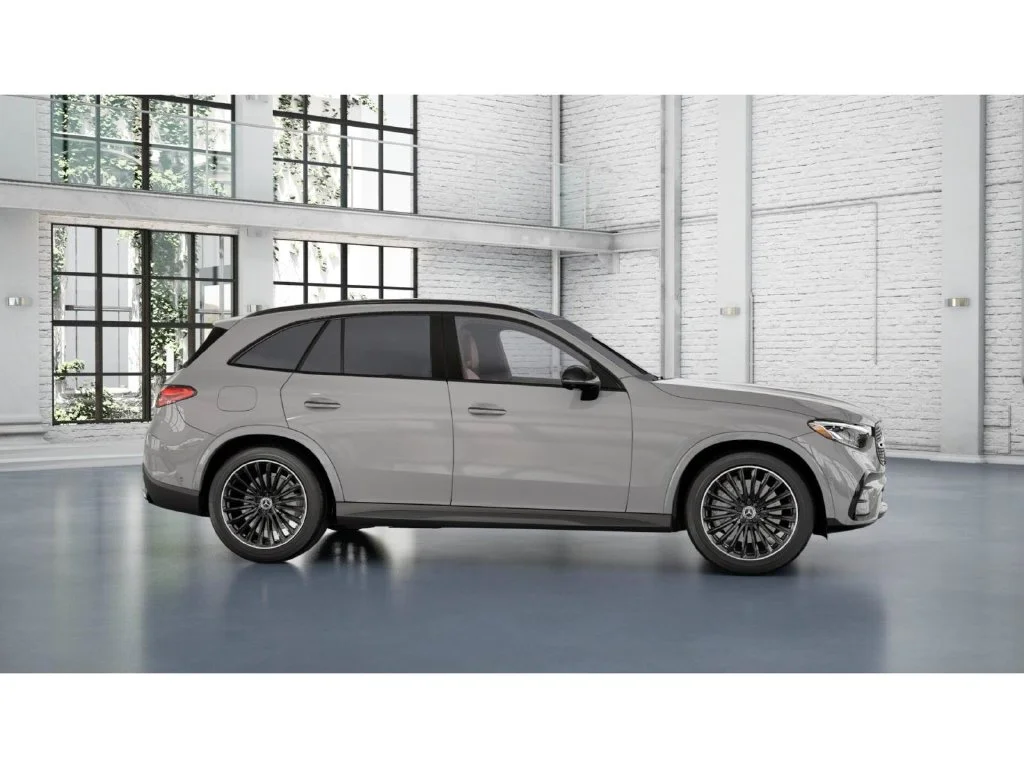 New 2027 White Mercedes-Benz GLC 300 image 15