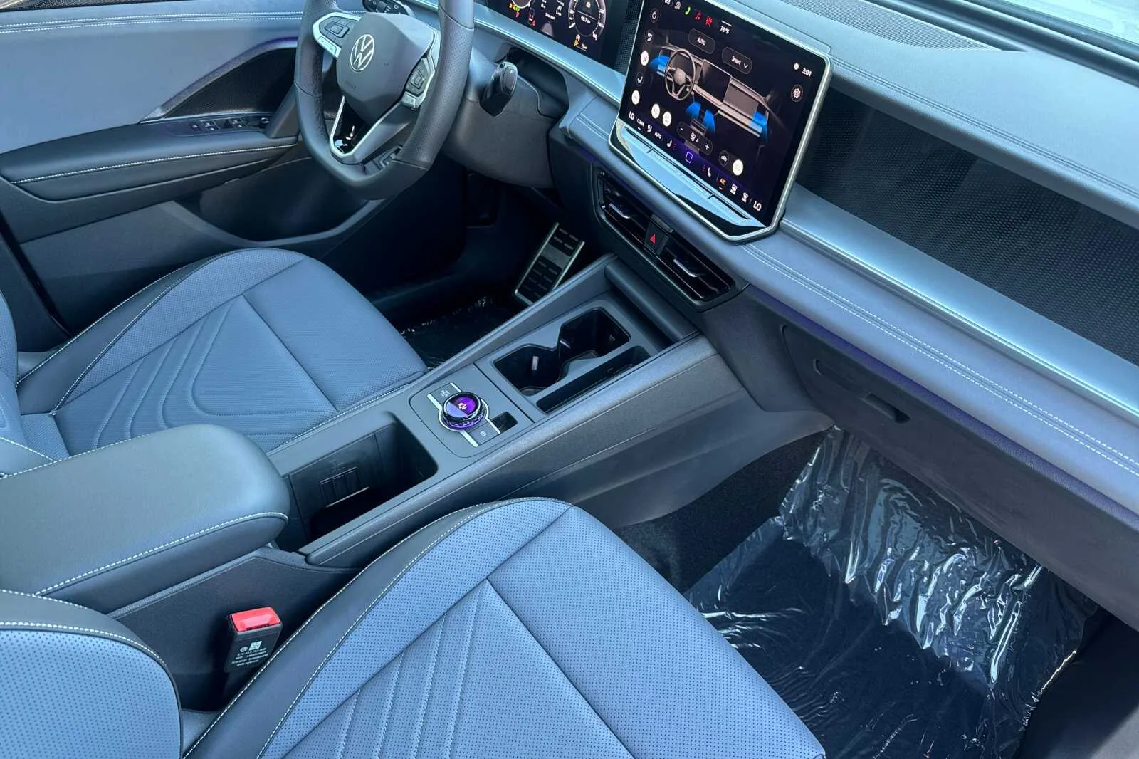 2026 Volkswagen Tiguan SE R-LINE BLACK - Photo 16