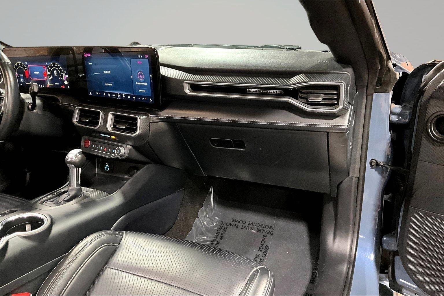 Used 2025 Vapor Blue Ford EcoBoost Premium image 18