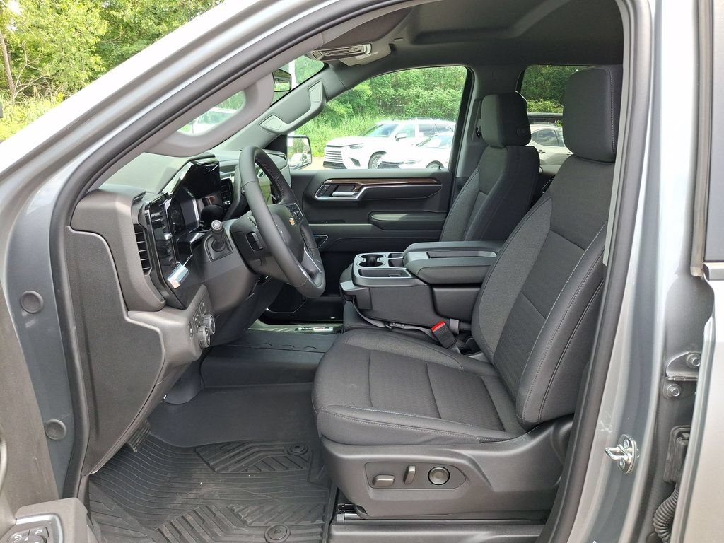 2026 Chevrolet Silverado 1500 LT - Photo 13