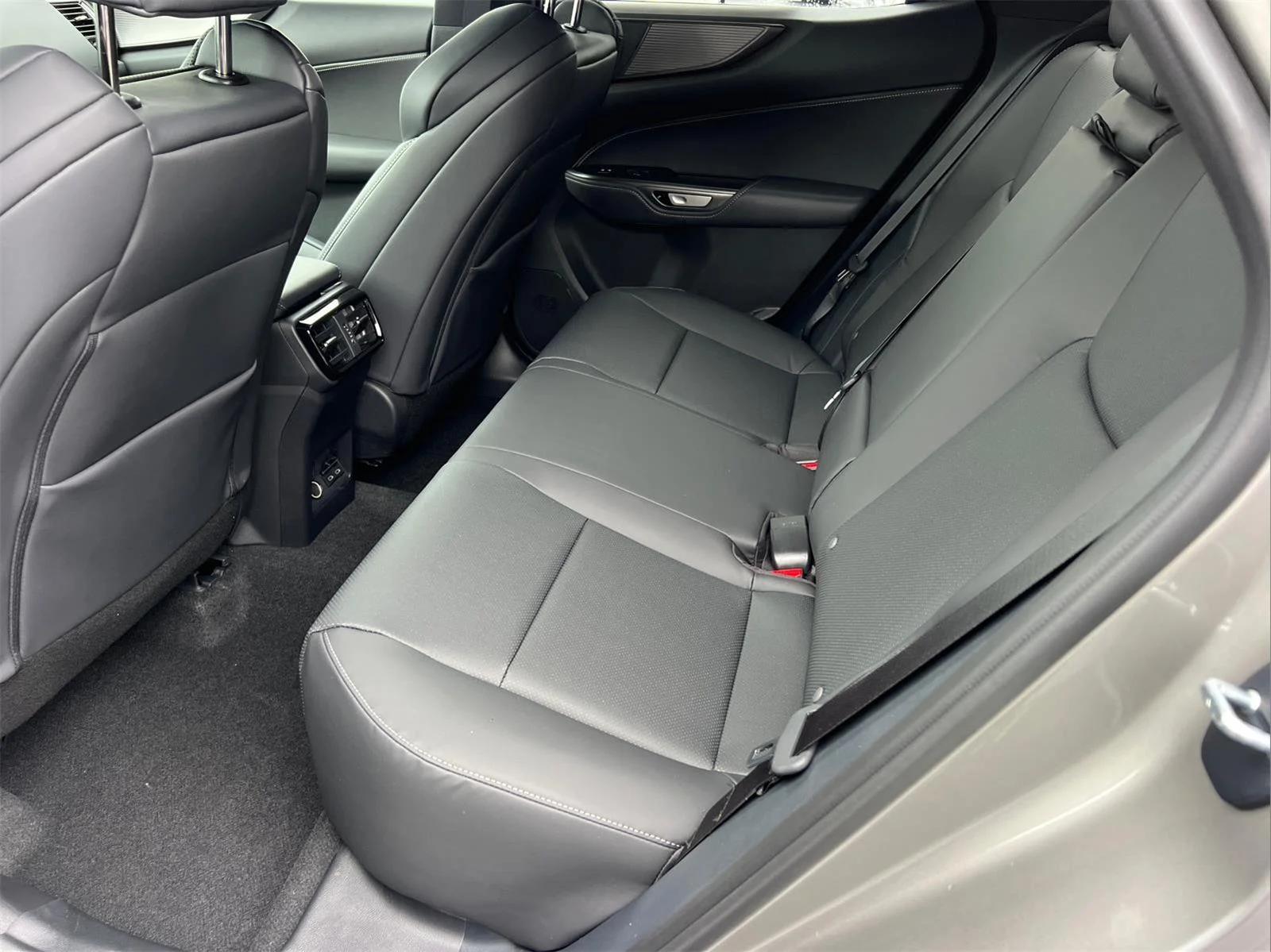 New 2026 Atomic Silver Lexus NX 350 F SPORT Handling image 13