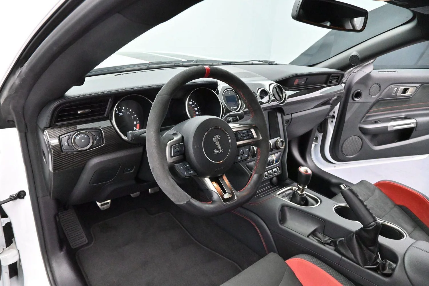 Used 2019 White Ford Shelby GT350 image 13