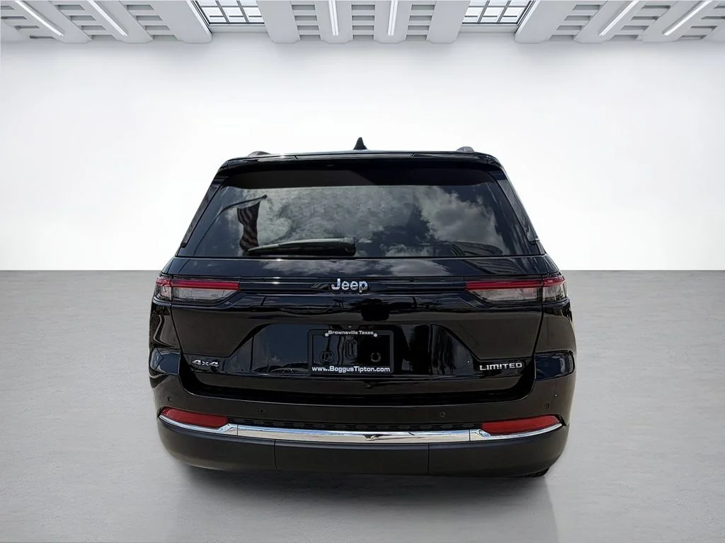 Used 2022 Black Jeep Limited image 4