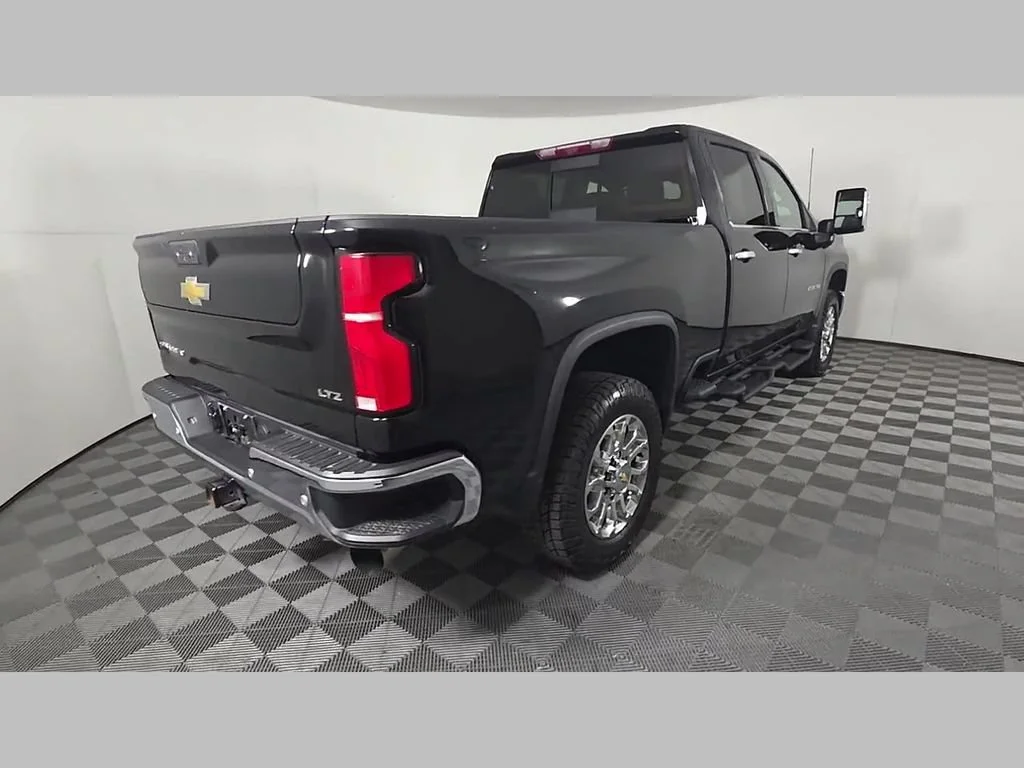 Used 2025 Black Chevrolet LTZ image 44