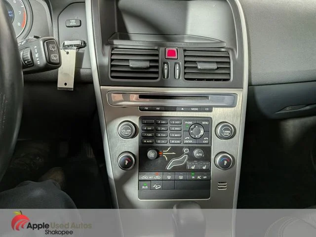 Used 2010 Gray Volvo 3.2 image 21