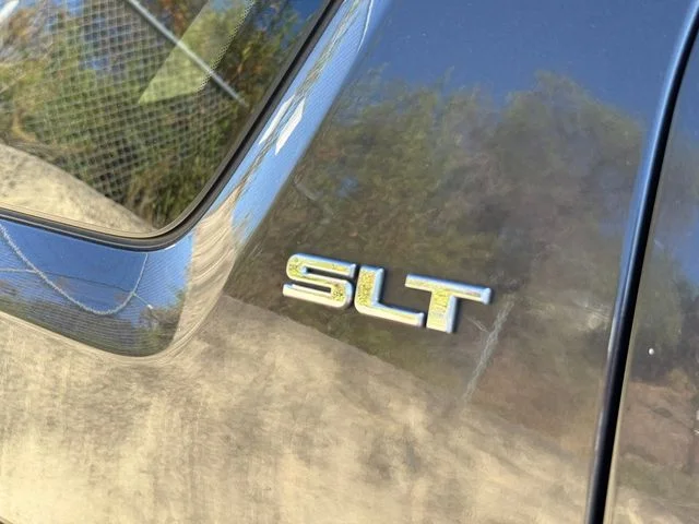 Used 2015 Iridium Metallic GMC SLT-1 image 4