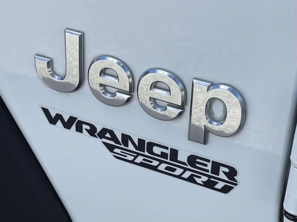 Used 2021 Bright White Clearcoat Jeep Sport image 7