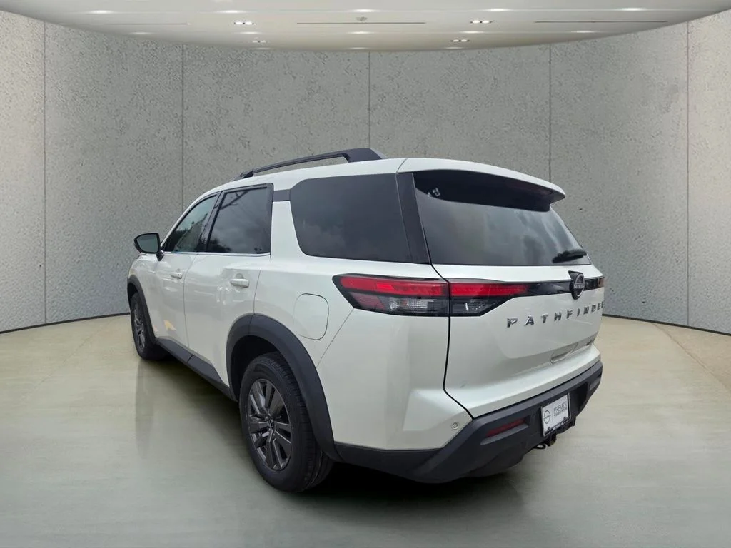 Certified Used 2024 White Nissan SV image 3