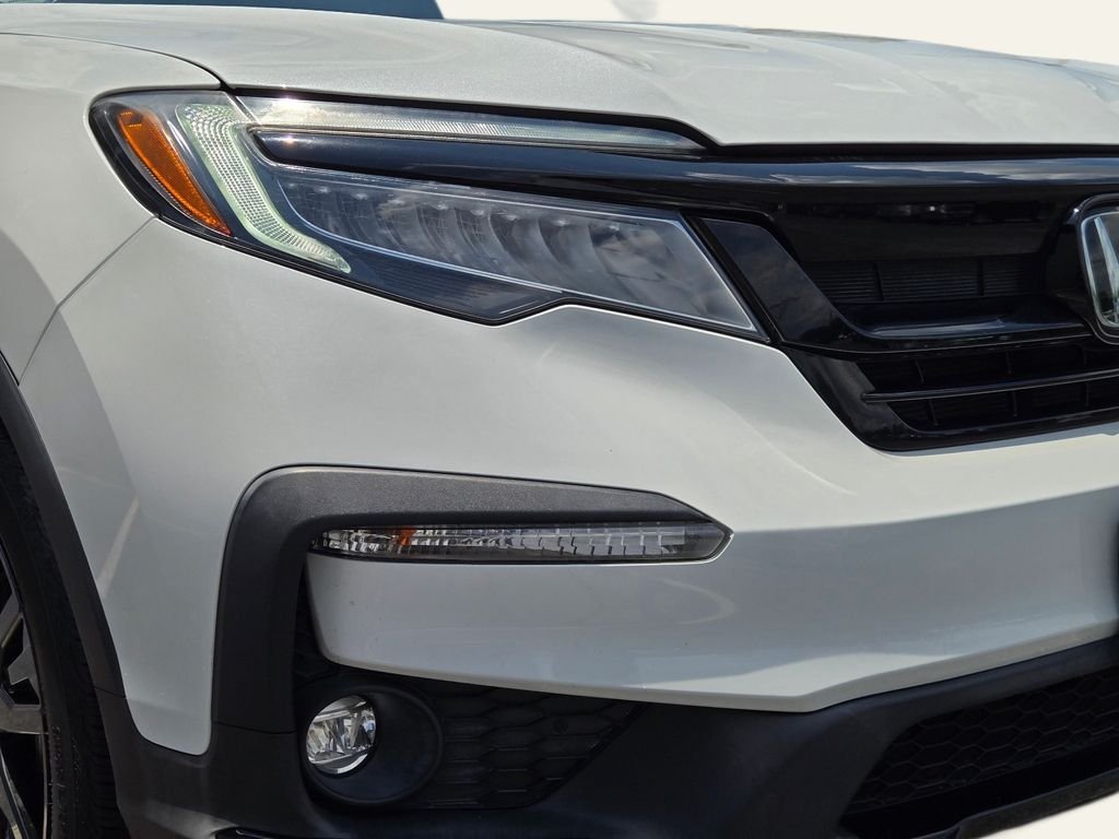 Used 2021 Black Honda Black Edition image 2