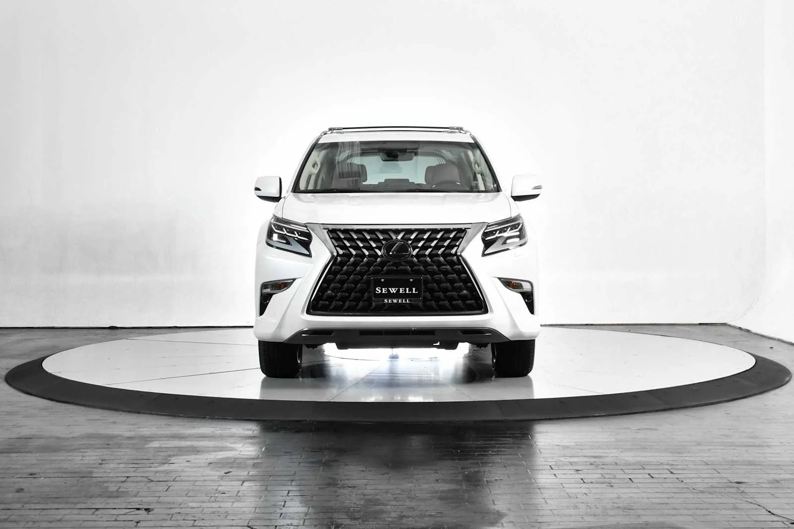 Used 2023 Eminent White Pearl Lexus Premium image 10