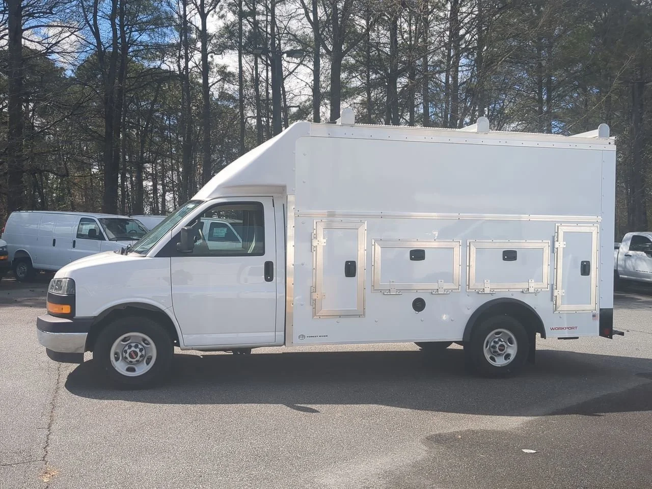 New 2025 Summit White GMC Work Truck image 5