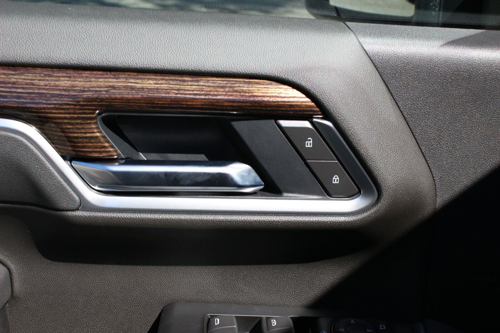 New 2026 Sterling Metallic GMC SLE image 17