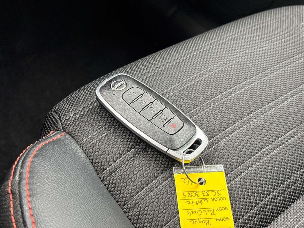 Used 2025 White Nissan Rock Creek image 25