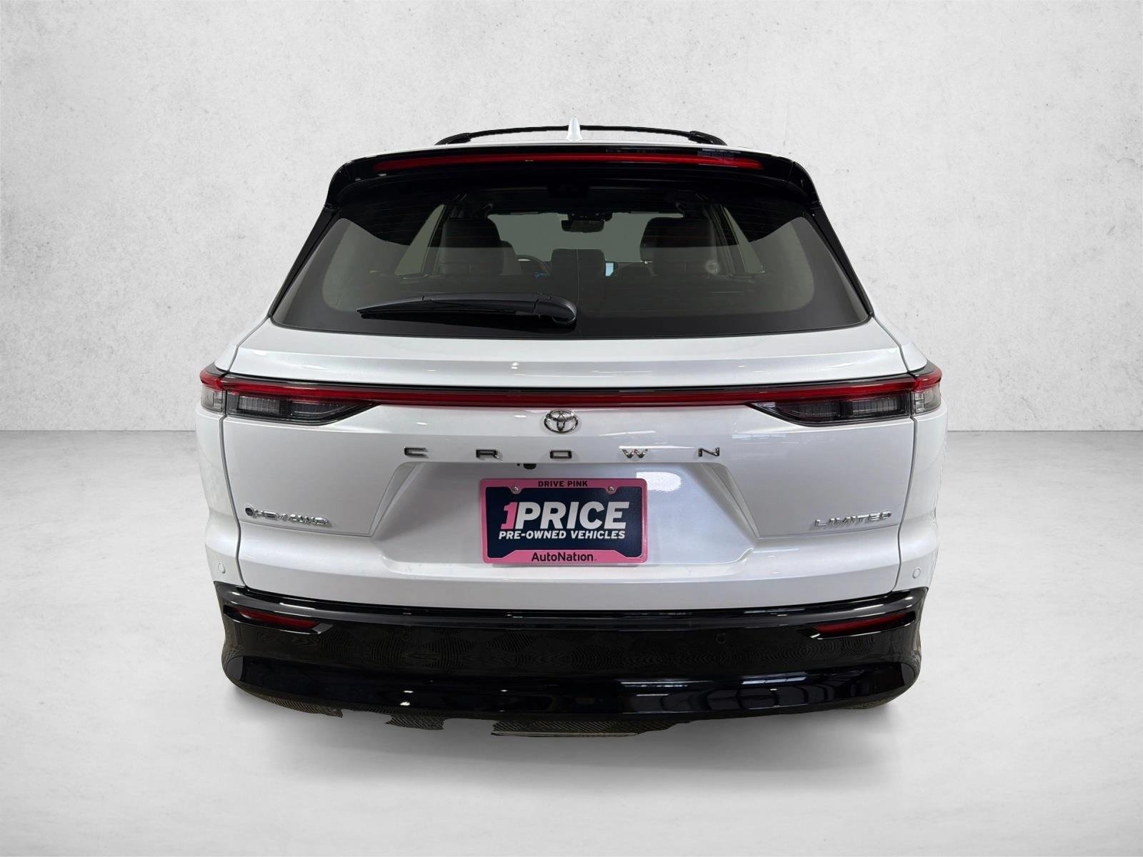 Used 2026 Oxygen Toyota Limited image 5