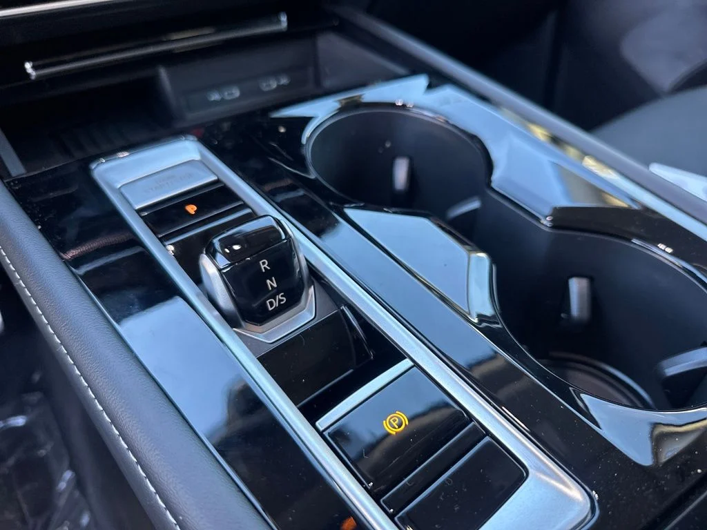 New 2026  Volkswagen 2.0T SEL Premium R-Line image 27