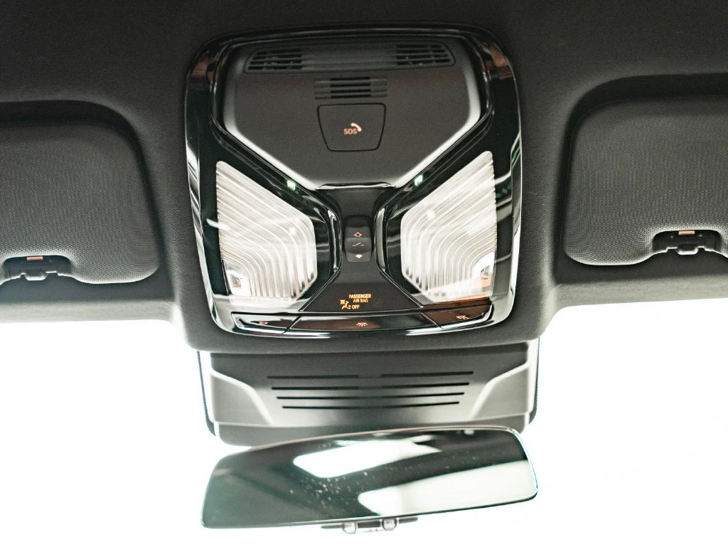 Used 2024 Skyscraper Gray Metallic BMW M60i image 39