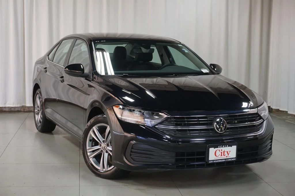 Used 2024 Deep Black Volkswagen 1.5T SE image 4