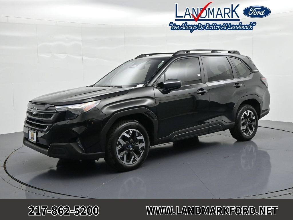 Used 2025 Crystal Black Silica Subaru Premium image 1