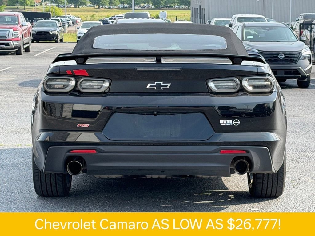 Used 2022 BLACK Chevrolet 2LT image 5