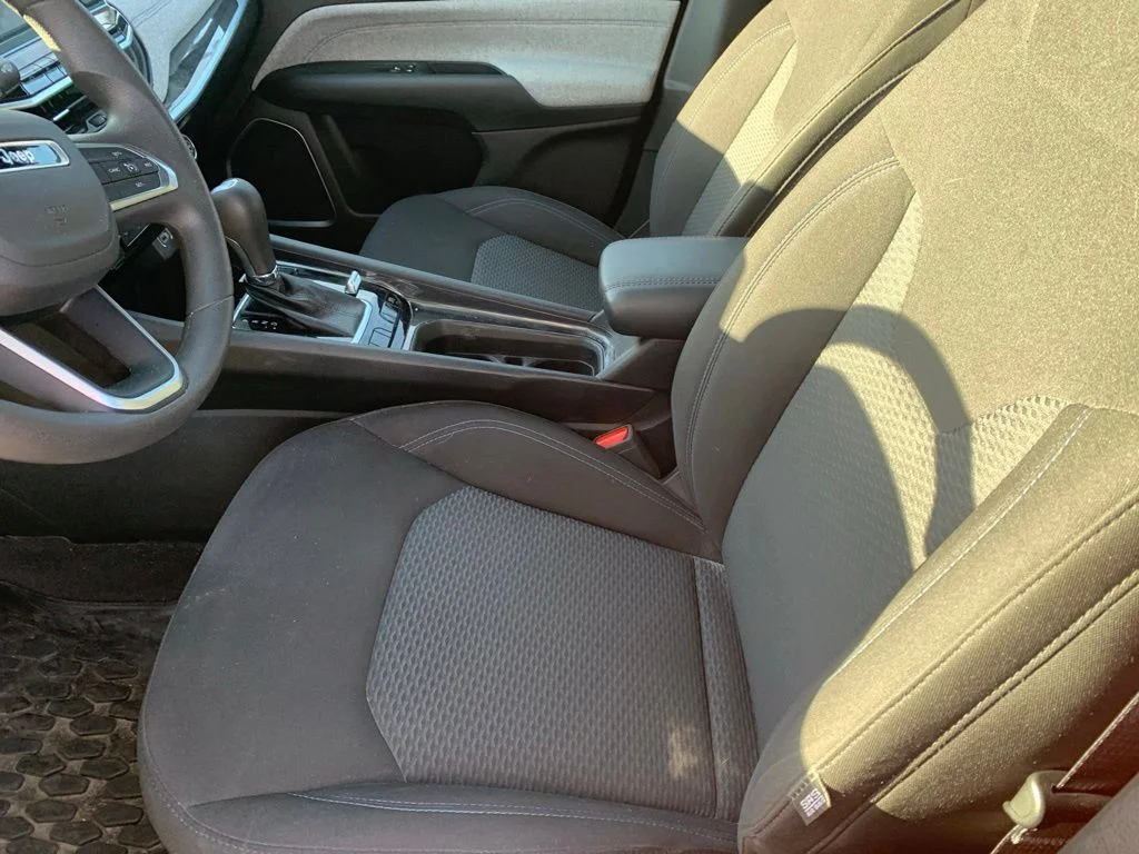 Used 2025 Red Jeep Sport image 3