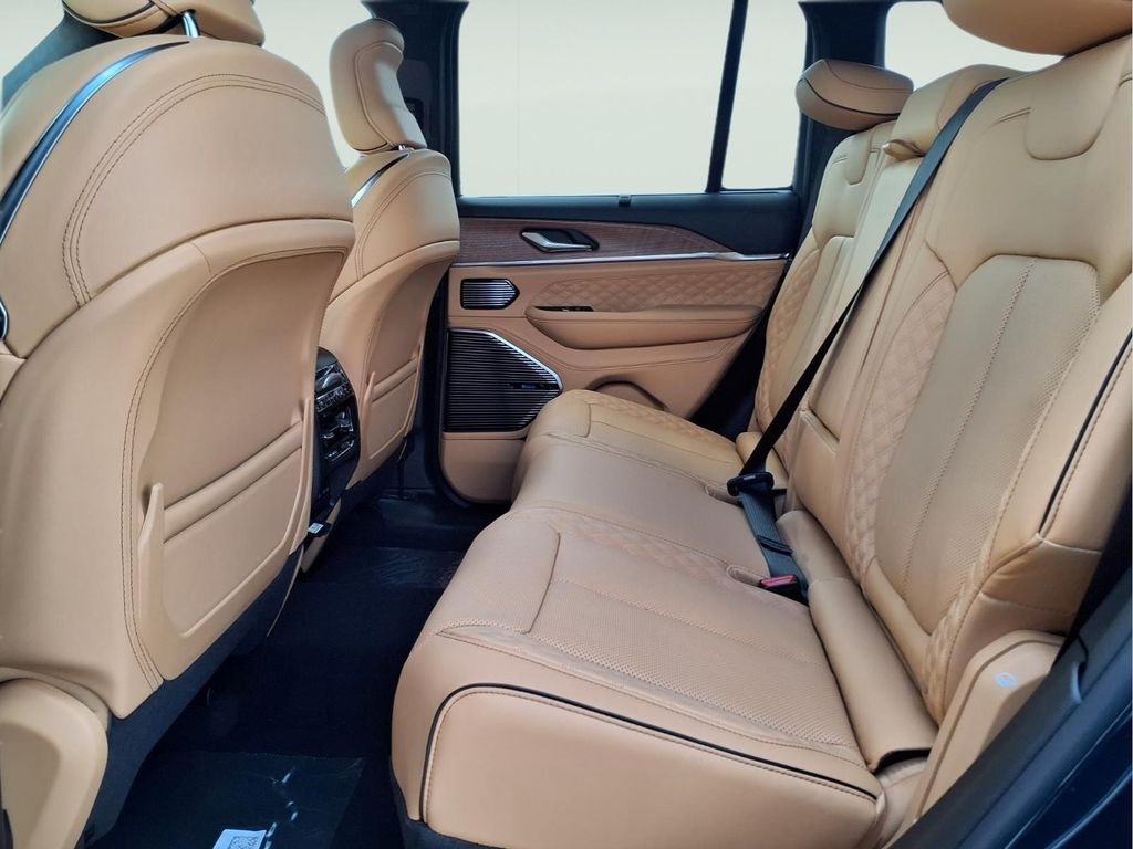 New 2026 Fathom Blue Pearl-Coat Exterior Paint Jeep Summit image 8