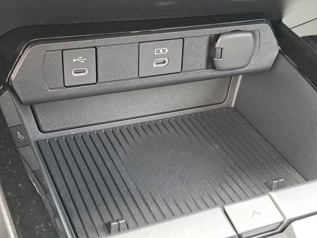 2026 Toyota Prius Plug-in Hybrid XSE Premium - Photo 27