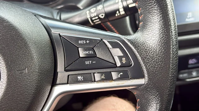 Used 2022 Gray Nissan SR image 17