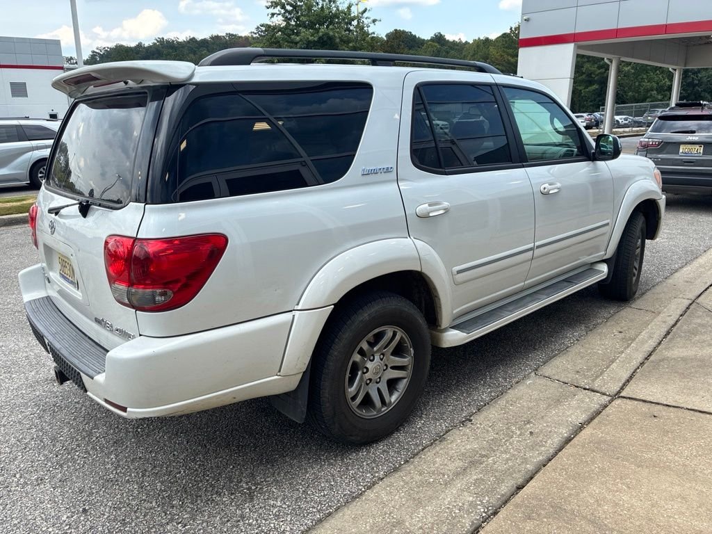 Used 2007  Toyota Limited image 3