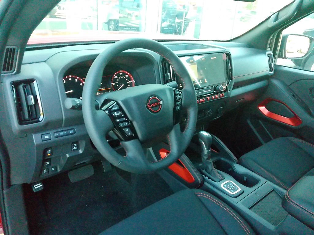2026 Nissan Frontier PRO-4X - Photo 11