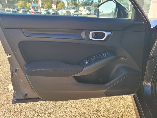 Used 2024  Honda Sport image 18
