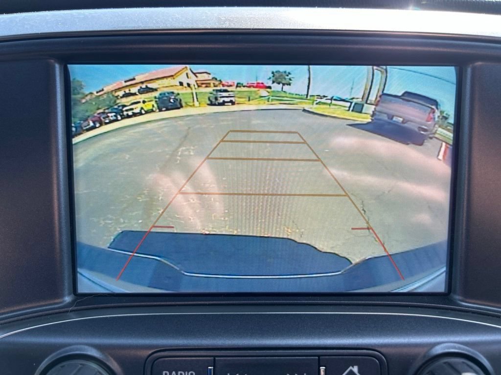 Used 2018 SUMMIT WHITE Chevrolet LT image 29