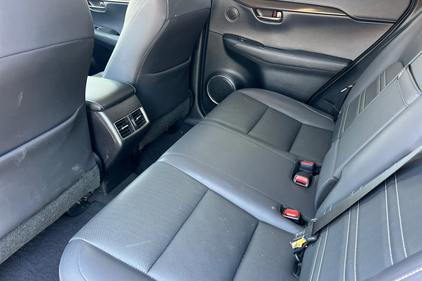 Used 2019 Silver Lexus 300h image 12