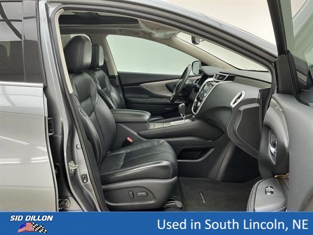 Used 2015 Gun Metallic Nissan SL image 25