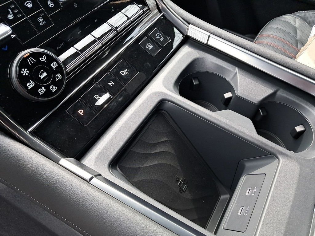 2025 Nissan Armada PRO-4X - Photo 25