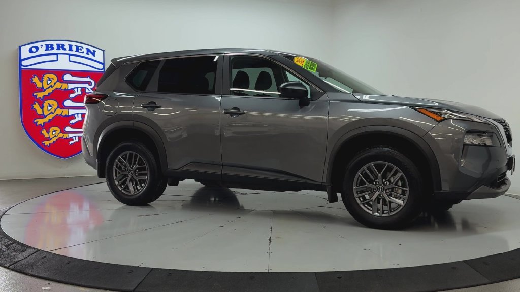 Used 2023 Gun Metallic Nissan S image 3