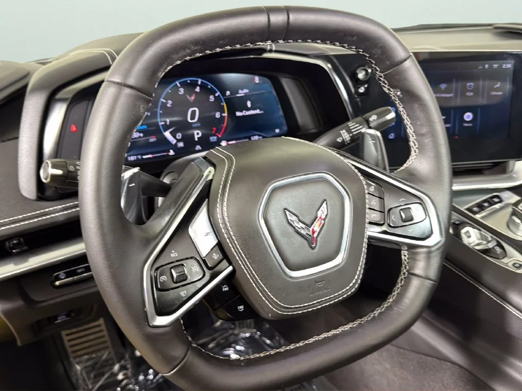 2025 Chevrolet Corvette 2LT - Photo 23