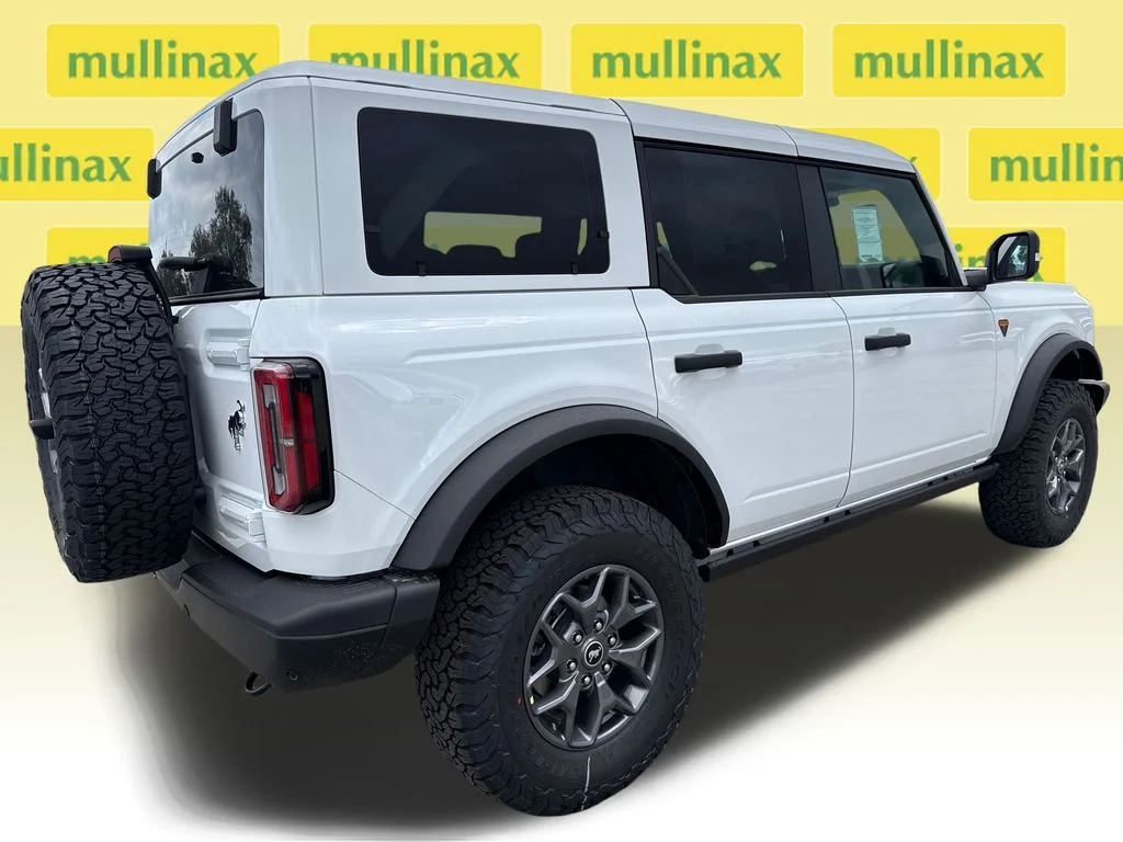 New 2025 White Ford Badlands image 16