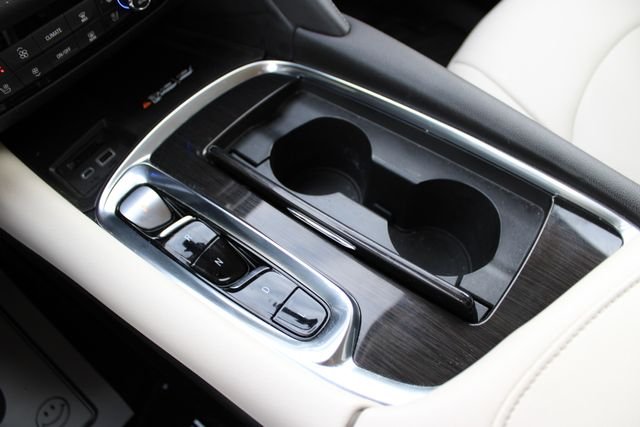 Used 2022 White Buick Premium Group image 21