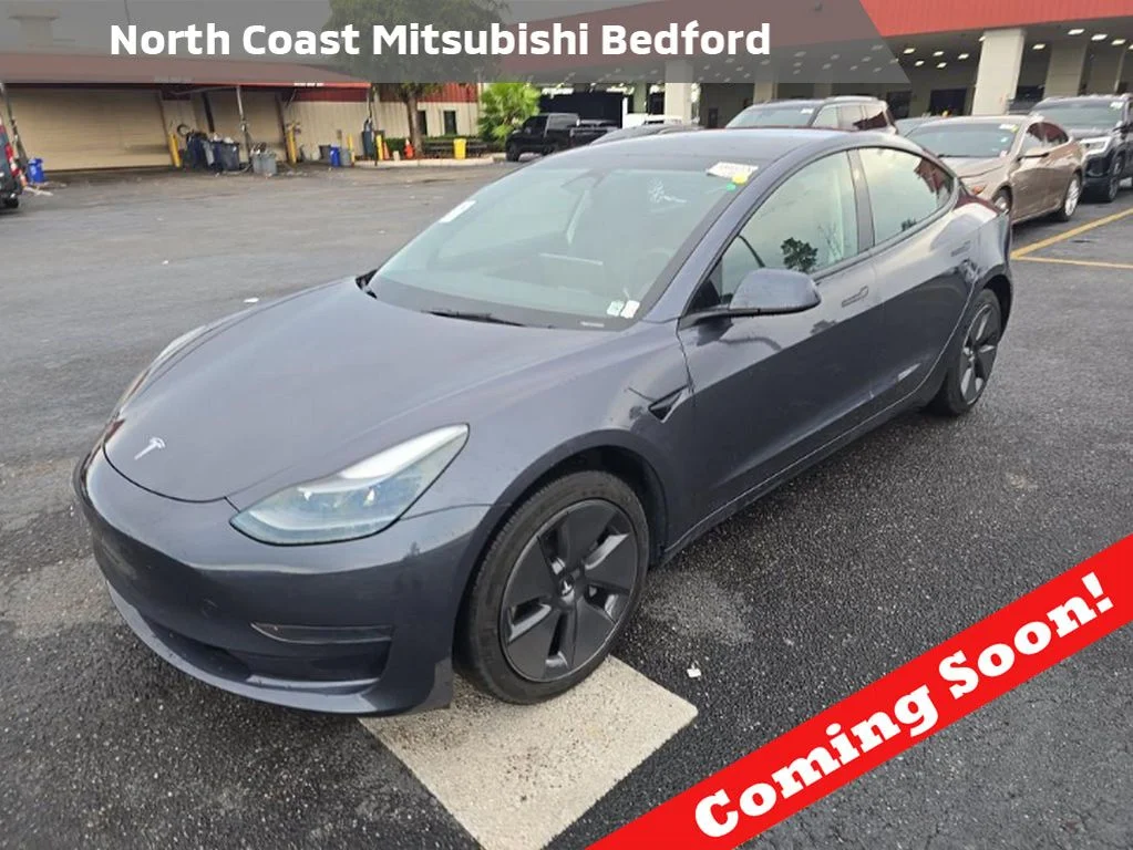 2023 Tesla Model 3 -'s photo