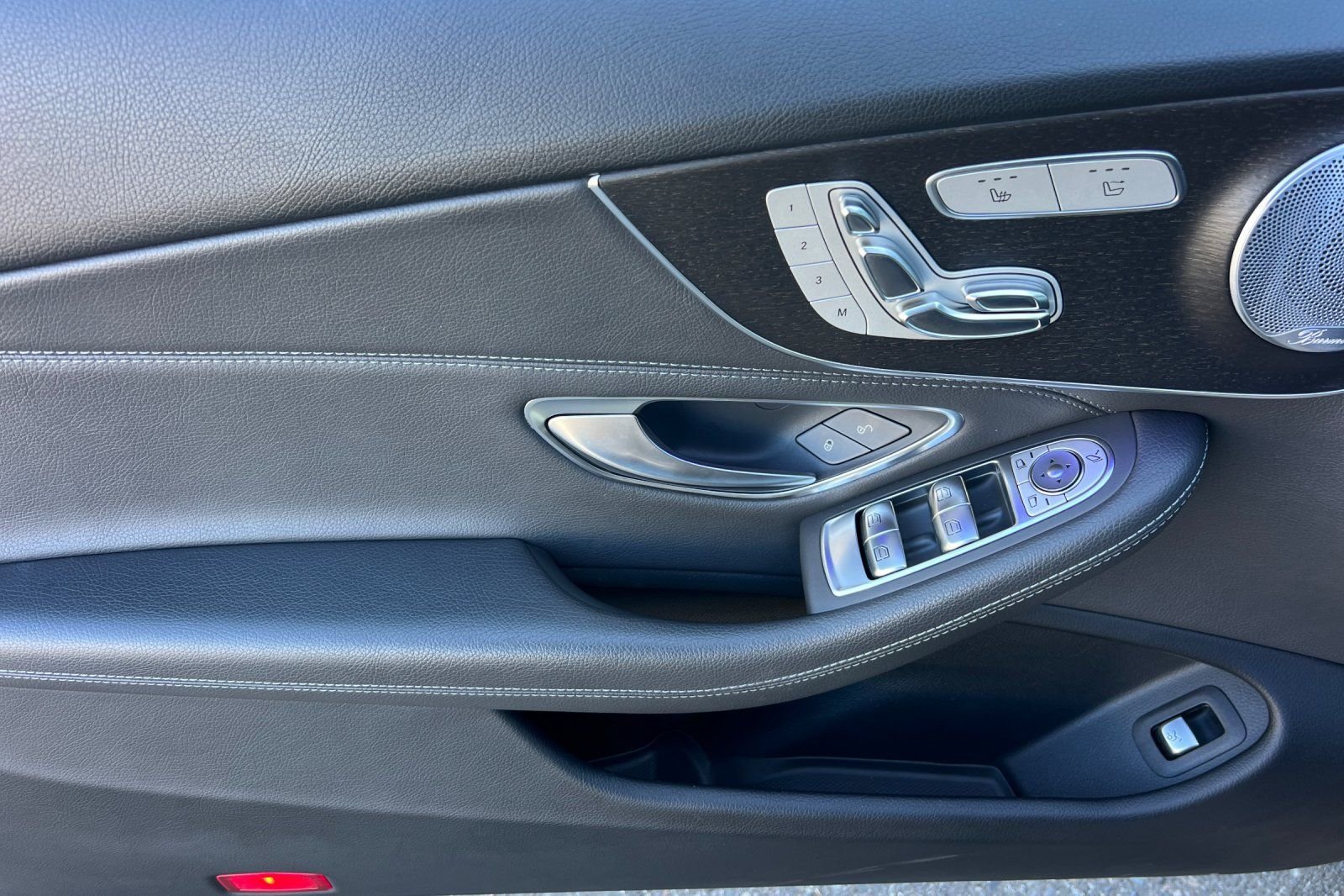 Used 2019 Mojave Silver Metallic Mercedes-Benz C 300 image 14