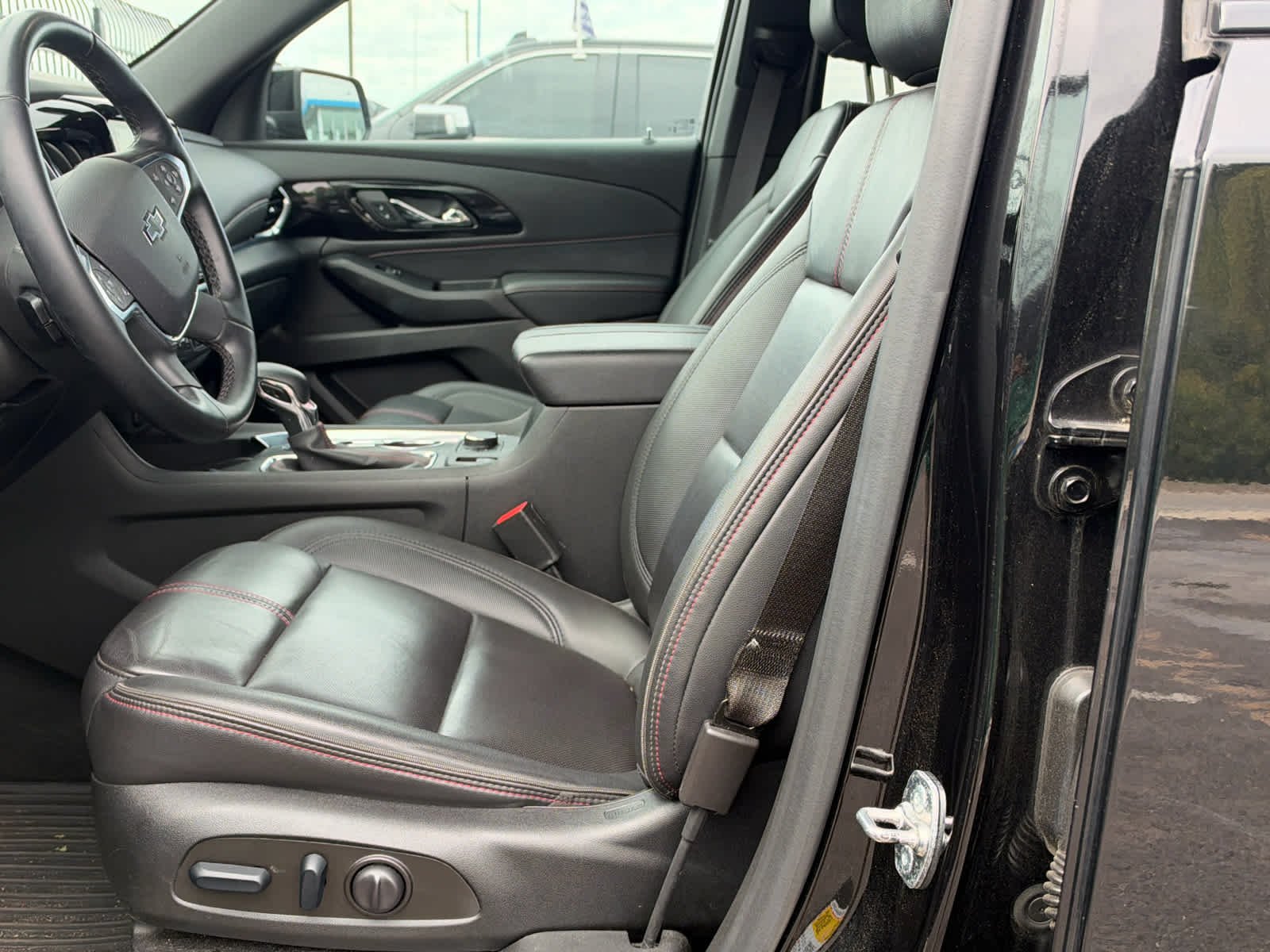 Used 2024 Mosaic Black Metallic Chevrolet RS image 11